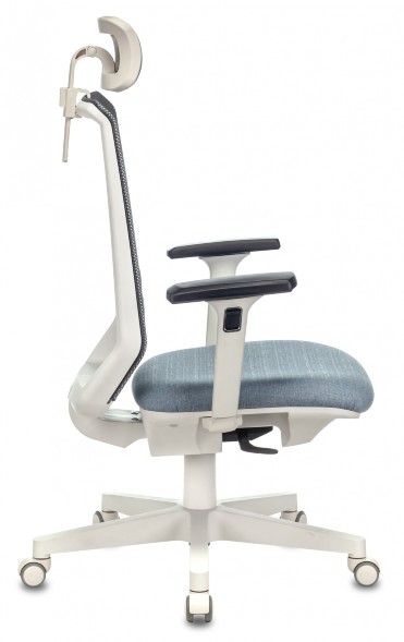 Кресло руководителя Бюрократ EXPERT  белый пластик 